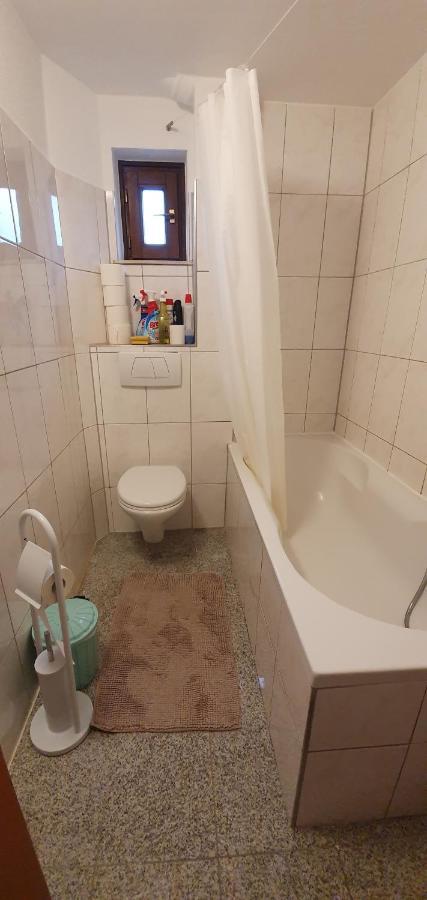 Outletcity Ferienwohnung - Apartment 4 メッツィンゲン エクステリア 写真